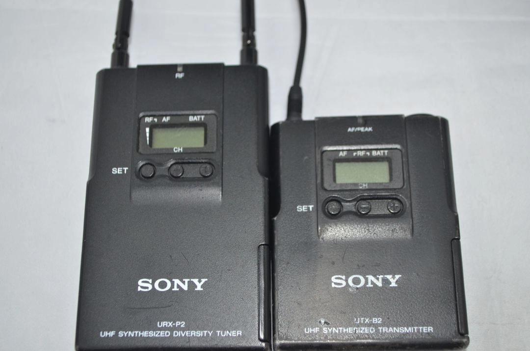 소니무선마이크 UWP-V1 [UTX-B2 URX-P2] 900MHZ[소니코리아정품]송신기 수신기15만원 팝니다 이미지