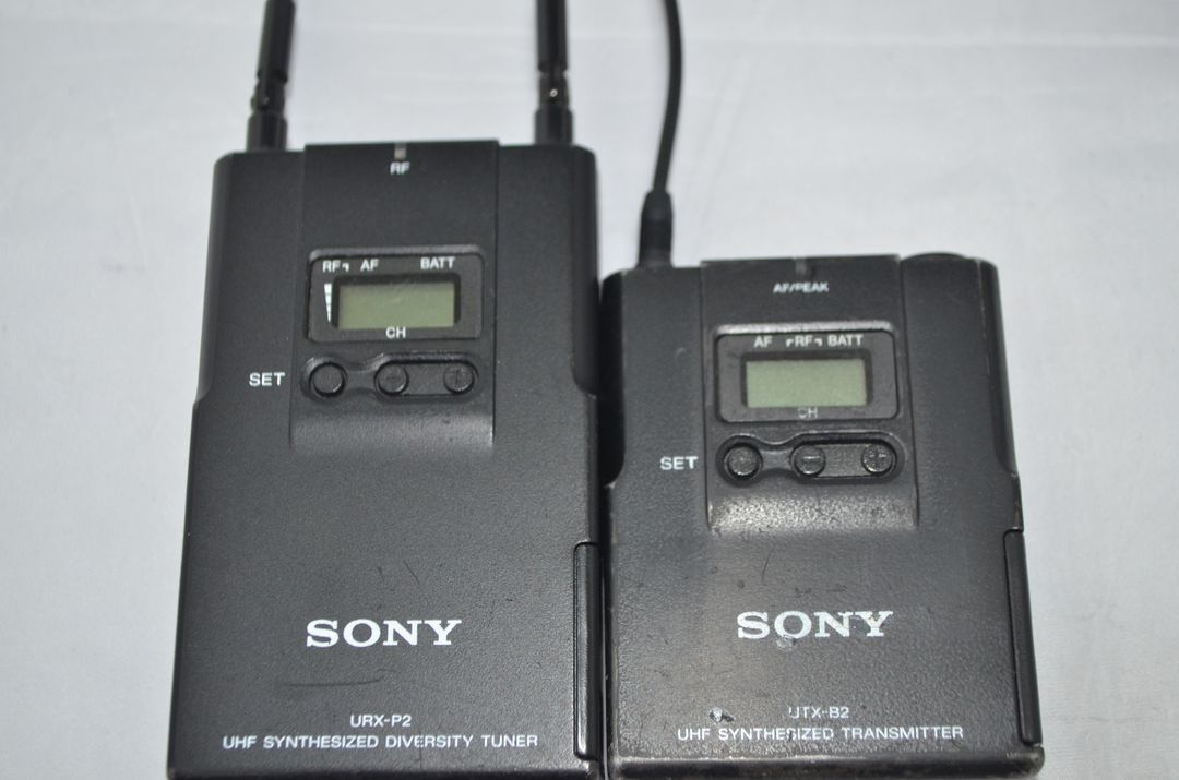 소니무선마이크 UWP-V1 [UTX-B2 URX-P2] 900MHZ[소니코리아정품]송신기 수신기15만원 팝니다 이미지