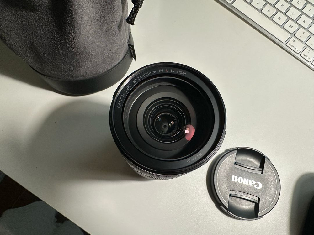 캐논 EOS R6 미러리스 카메라 이미지