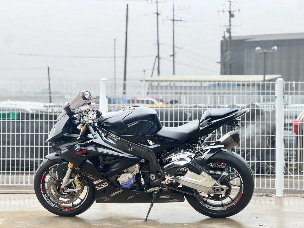 S1000rr 15년식 4만키로대 아크라 머플러 구변차량 판매합니다 이미지