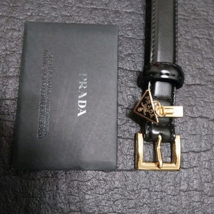 프라다 삼각로고 벨트