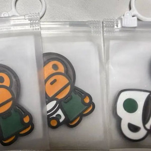 스타벅스 베이프 키링 이미지