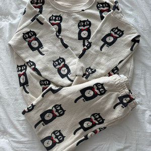 보보쇼즈 맨투맨 팬츠 상하의 세트