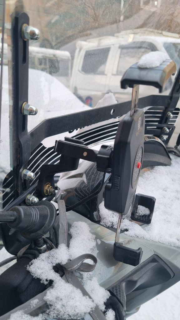 [미개봉] 스쿠터용 고속 무선충전 거치대 (일반X, 급속O)--3