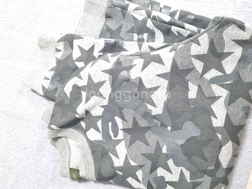 발렌티노 맨투맨 (정품)--4