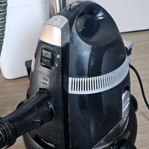 루라 물필터 유선 청소기