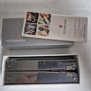 빅토리녹스 스위스툴