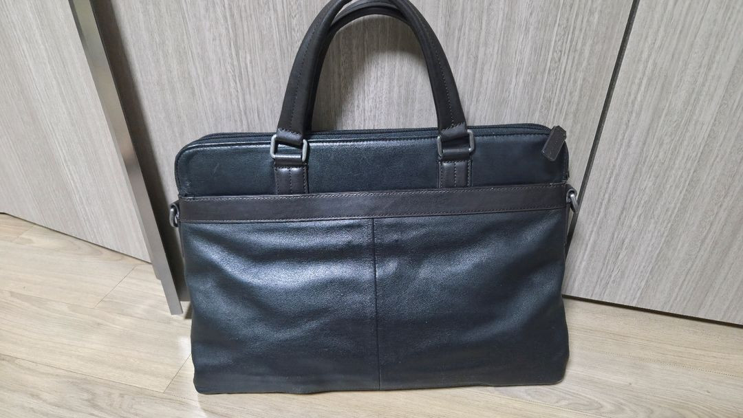 투미 소가죽 서류가방--1