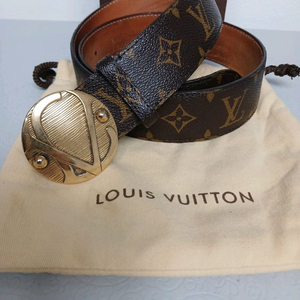 루이비통 모노그램 여성벨트 금장 정품입니다