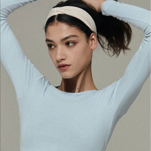 데비웨어 헤어밴드