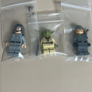 레고 스타워즈 75330,75334,75153 요다, 탈라 듀리스, At-St 드라이버 미니피규어 판매합니다