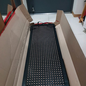 새제품 양면LED전광판 큰사이즈 여러대 있습니다.