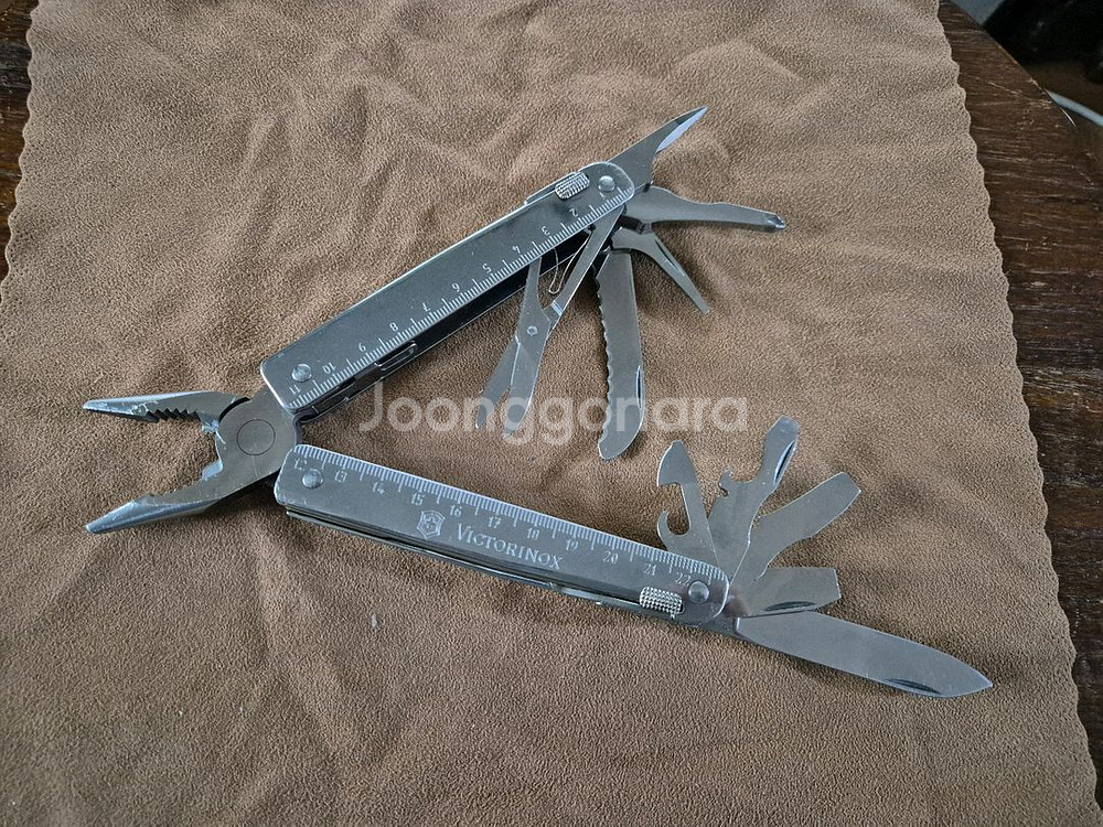 빅토리녹스 스위스툴(멀티툴)--5