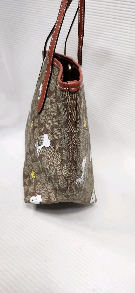 코치 피너츠 시그니처 캔버스 스누피 우드스탁 프린스 숄더백.토드백--1