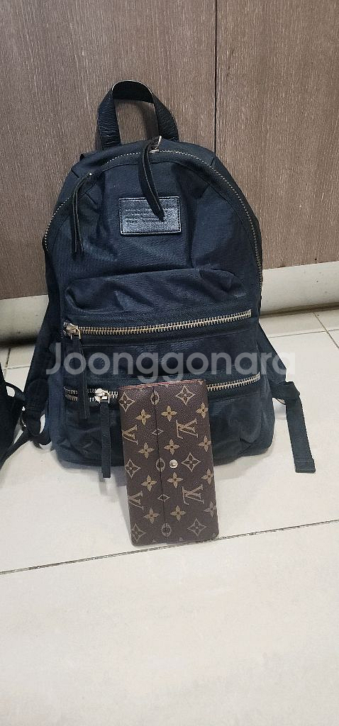 마크제이콥스 도모아리가또 백팩 라지사이즈--4