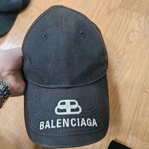 발렌시아가 모자 볼캡