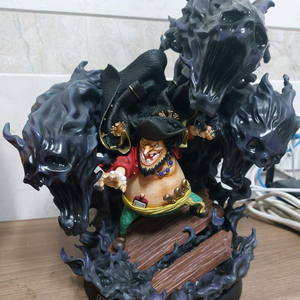 원피스 LBS 검은수염 레진 피규어 판매합니다 이미지