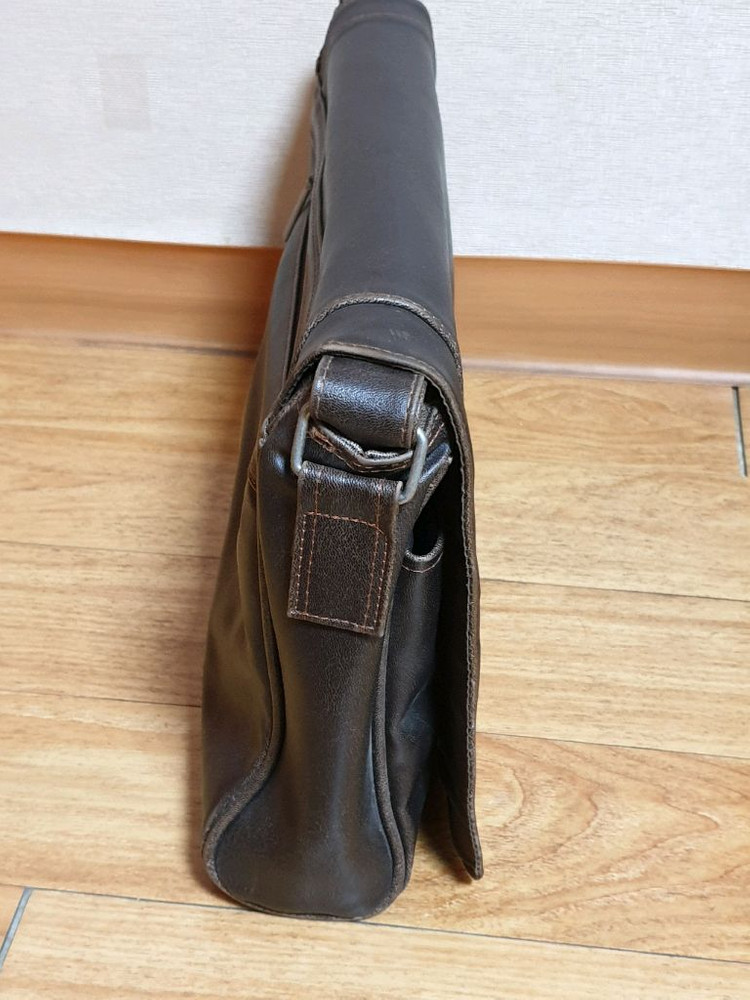 가죽 가방 메신저백 (크로스백)--2