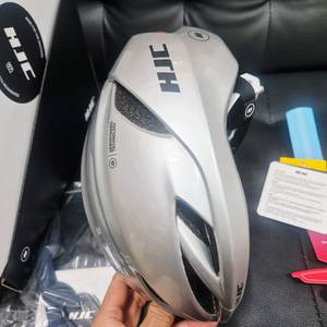 흥진 퓨리온 3.0 실버 자전거헬멧 판매합니다