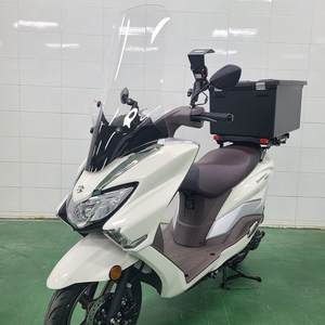 스즈키 버그만 스쿠터 125cc 배달용 오토바이