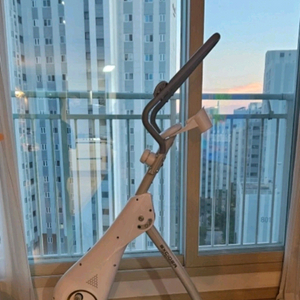 리클라이너 운동기구