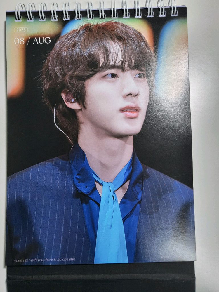 bts 방탄소년단 진 방탄 석진 탁상 달력 포카 굿즈 이미지