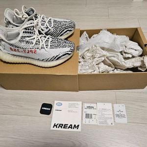 아디다스 이지부스트 350 V2 지브라 (235미리)