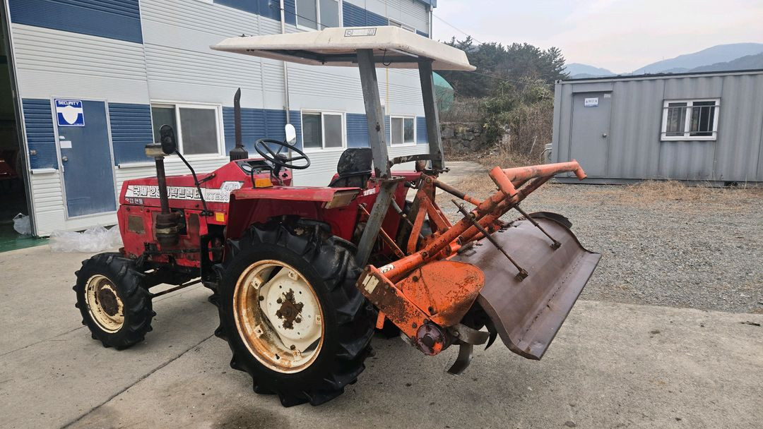 국제25마력 트랙터--2