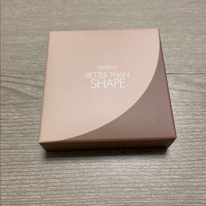 롬앤 베러댄쉐입 01 오트그레인 쉐딩 새상품