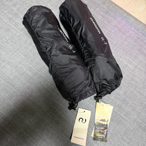 인수스 UL-S 블랙 초경량 백패킹의자 2개 있어요