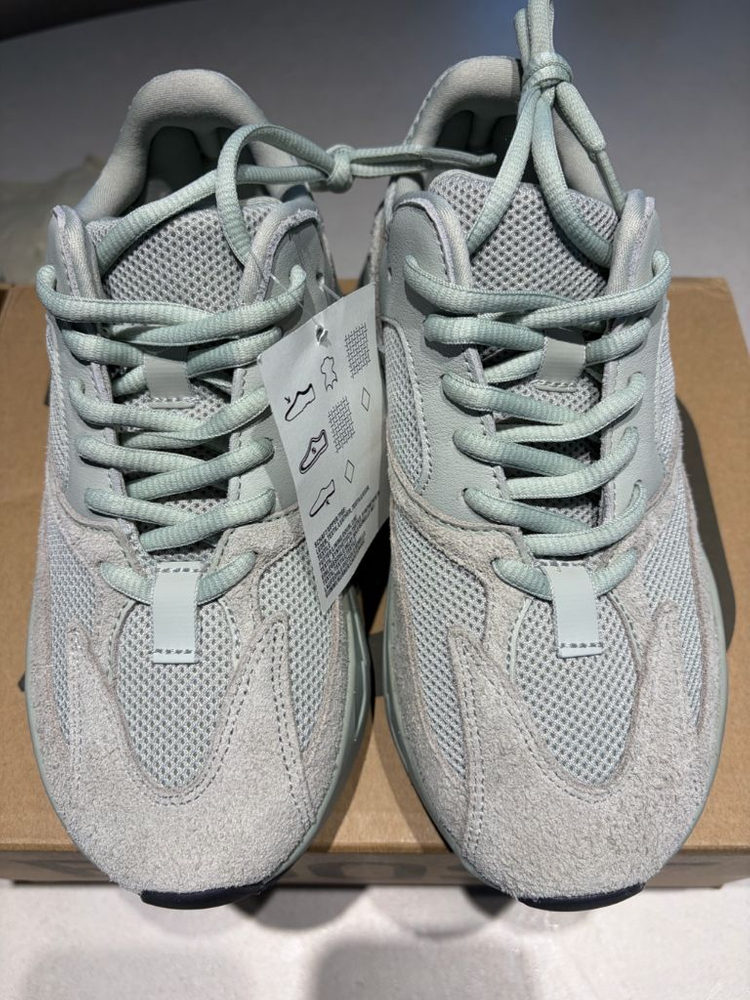 [230] 아디다스 이지부스트 700 솔트 새상품 이미지