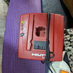 힐티충전기C724 고속충전기 C7/24 탄창형도충전가능 A급 매거진충전기 이미지