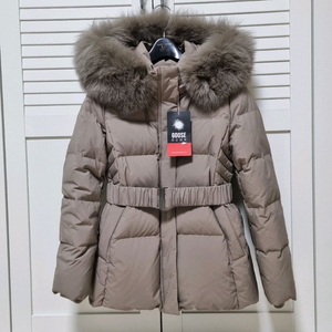 (택달린새제품)soup 폭스퍼 구스다운 숏패딩. 55사이즈. 코코아