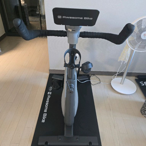 어썸바이크1 실내자전거 판매합니다.