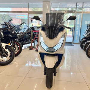 24년식 PCX125 28,XXXkm 판매합니다:)