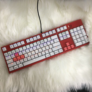 k8700앱코해커 레드 크리스탈키캡 기계식키보드 이미지