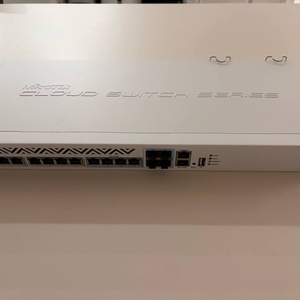 마이크로틱 CRS312-4C+8XG-RM 12포트 10G 스위치