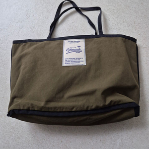 파사드패턴 브리즈 토트백 포레스트 이미지