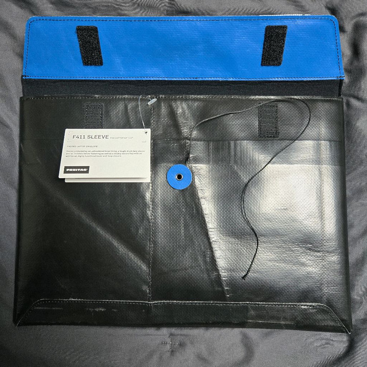 (개급처!!!)프라이탁 f411 테블릿, 노트북 파우치 13/14인치 올블랙 새상품--2