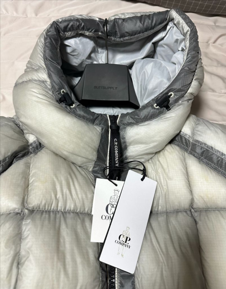 CP컴퍼니 디디쉘 익스클루시브(한정판) XL 판매해요--1