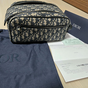 디올 오블리크파우치백