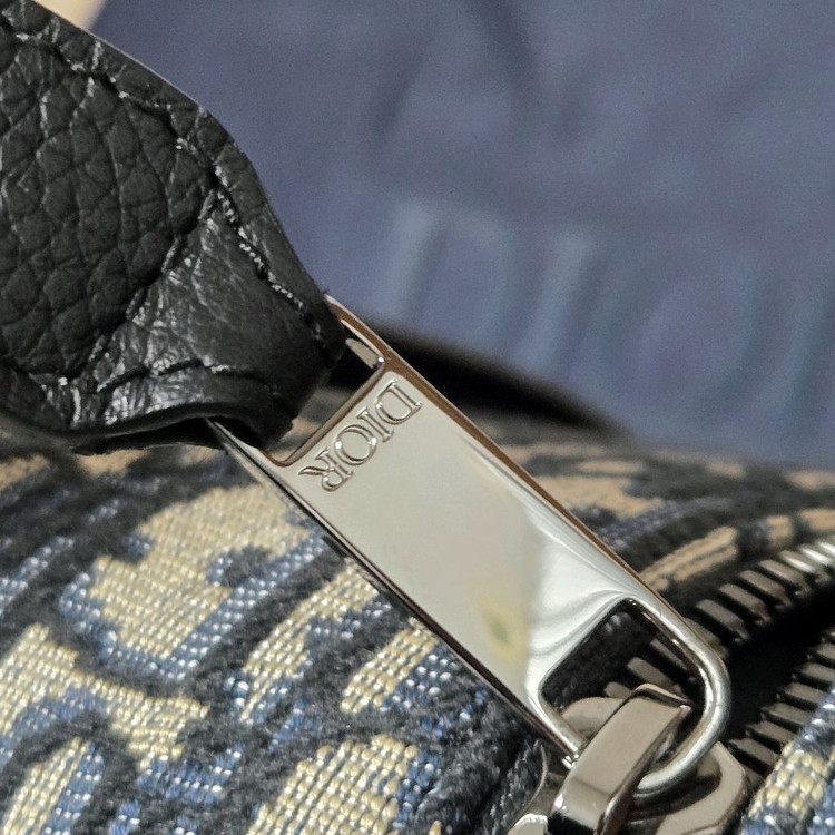 디올 오블리크파우치백--3