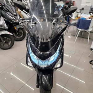 UHR125 25년식 신차급