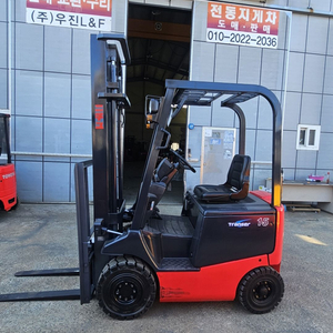 진단보증 배터리가 2020년식 니찌유 좌식1.5톤 전동지게차 4M 550만