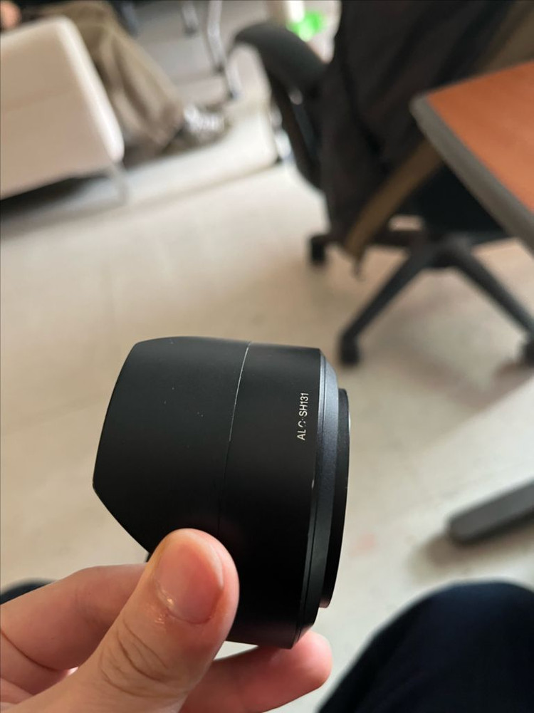 소니 FE 55mm f1.8 자이즈 렌즈--2