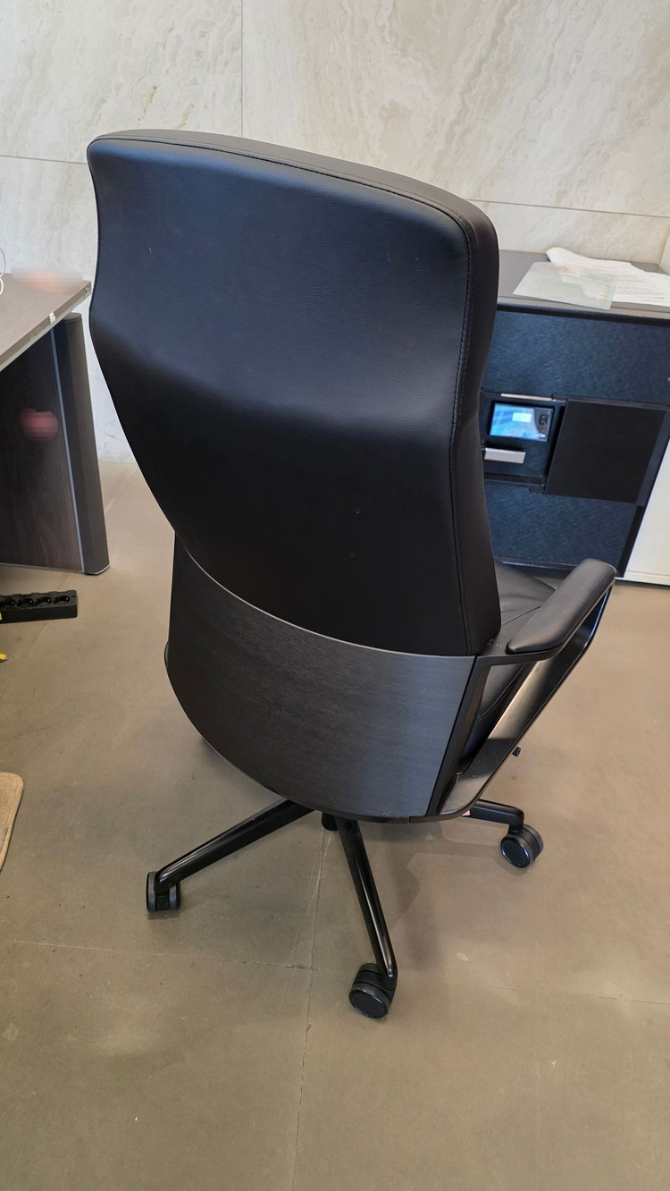 퍼시스(FURSYS) 베스토(VESTO) CH5200 E50시리즈, 천연가죽 중역의자 4개--2