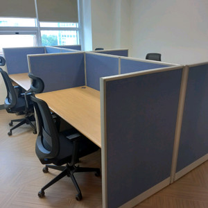 파티션 책상 의자 원탁 철제캐비넷 철재옷장 서랍 책장 수납장 작업탁자 회의용테이블