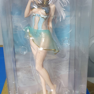 샤이닝 비치 히로인즈 알티나 수영복 미개봉 택포 15만에 팝니다.