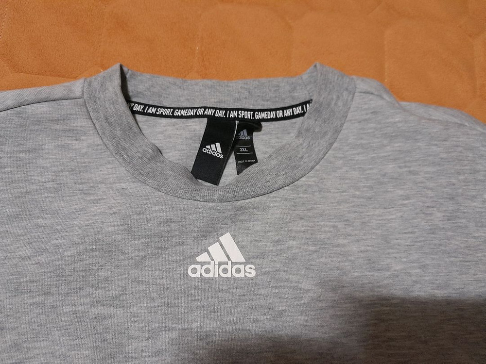 아스노핏 자켓.아디다스 맨투맨 미사용품 각 19000원 이미지