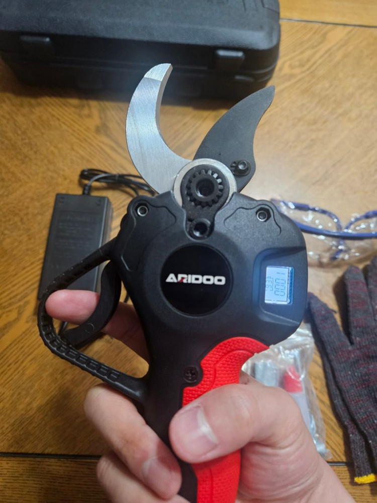 (새상품) 충전식 전동전지가위 가지자르는 전정가위 판매 이미지